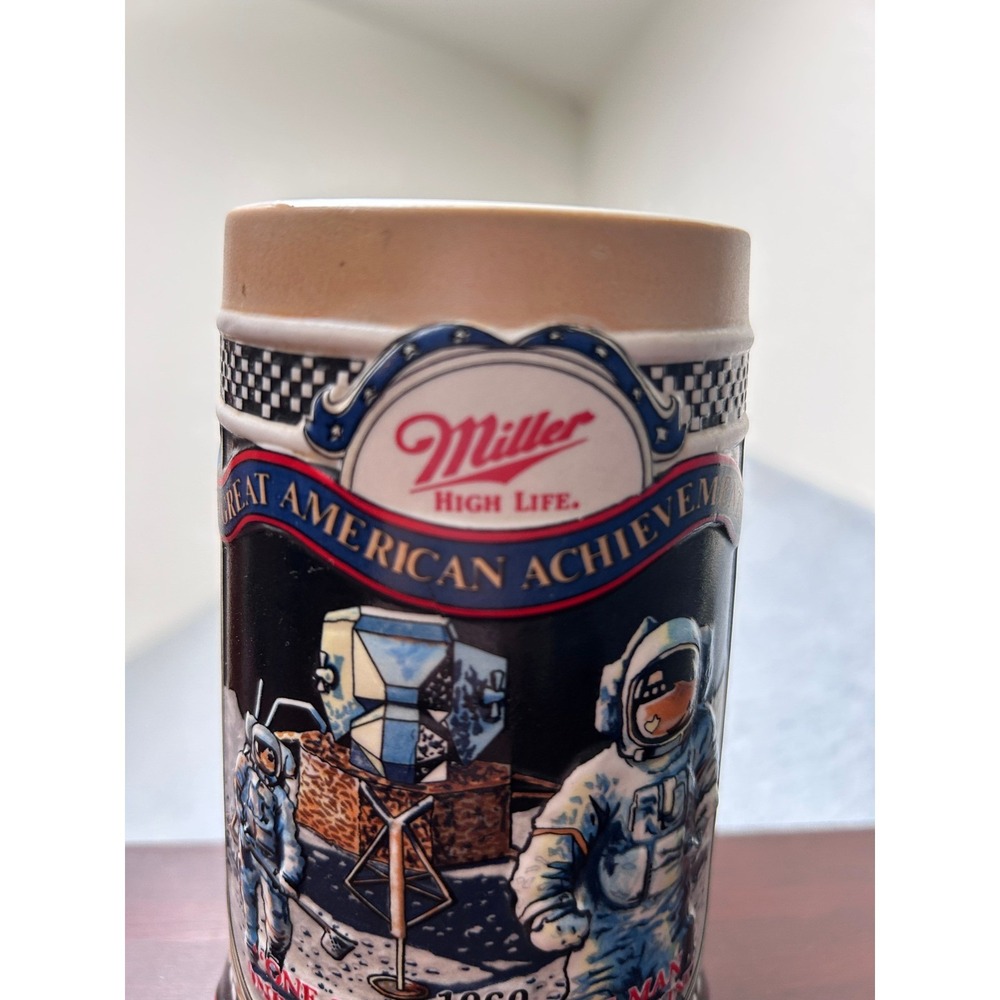Miller High Life 1990 NASA Apollo 11 Moon Landing Commemorative Beer Stein 1969 - Picture 2 of 12